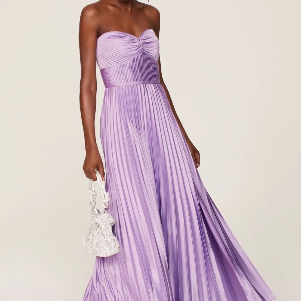 Amur purple pleated dress size 0 in perfect condition